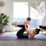 Mutter und Kind Yoga zur Entspannung