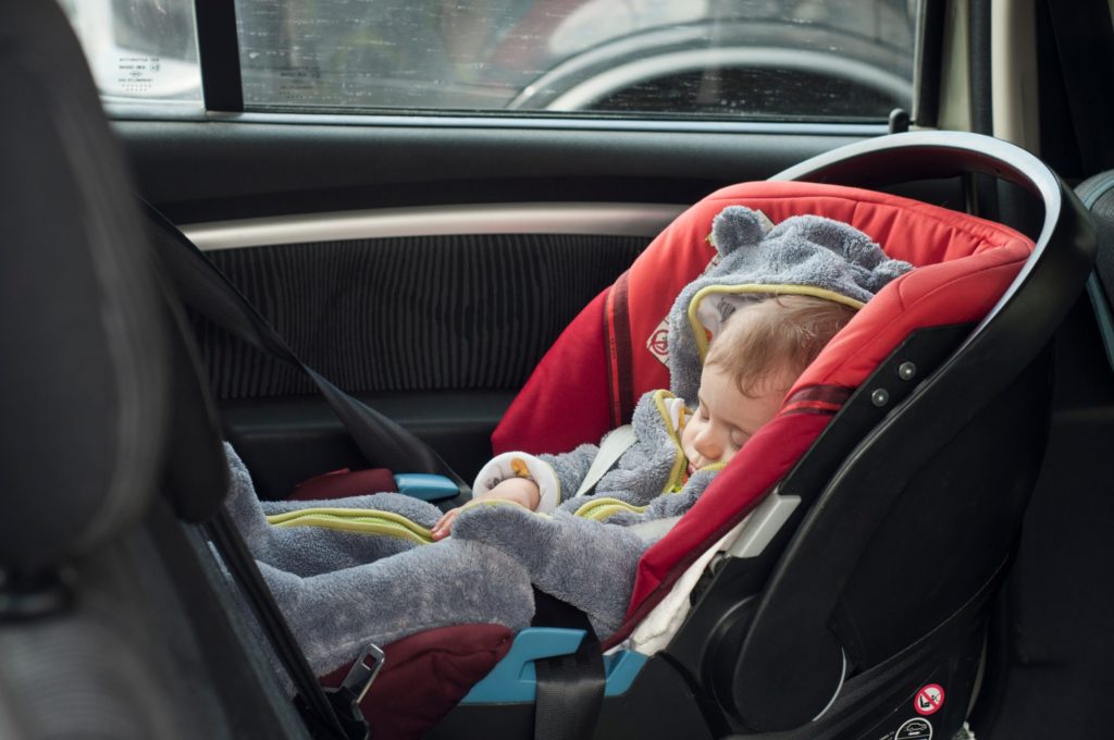Wann besteht in Deutschland eine Kindersitzpflicht beim Autofahren?